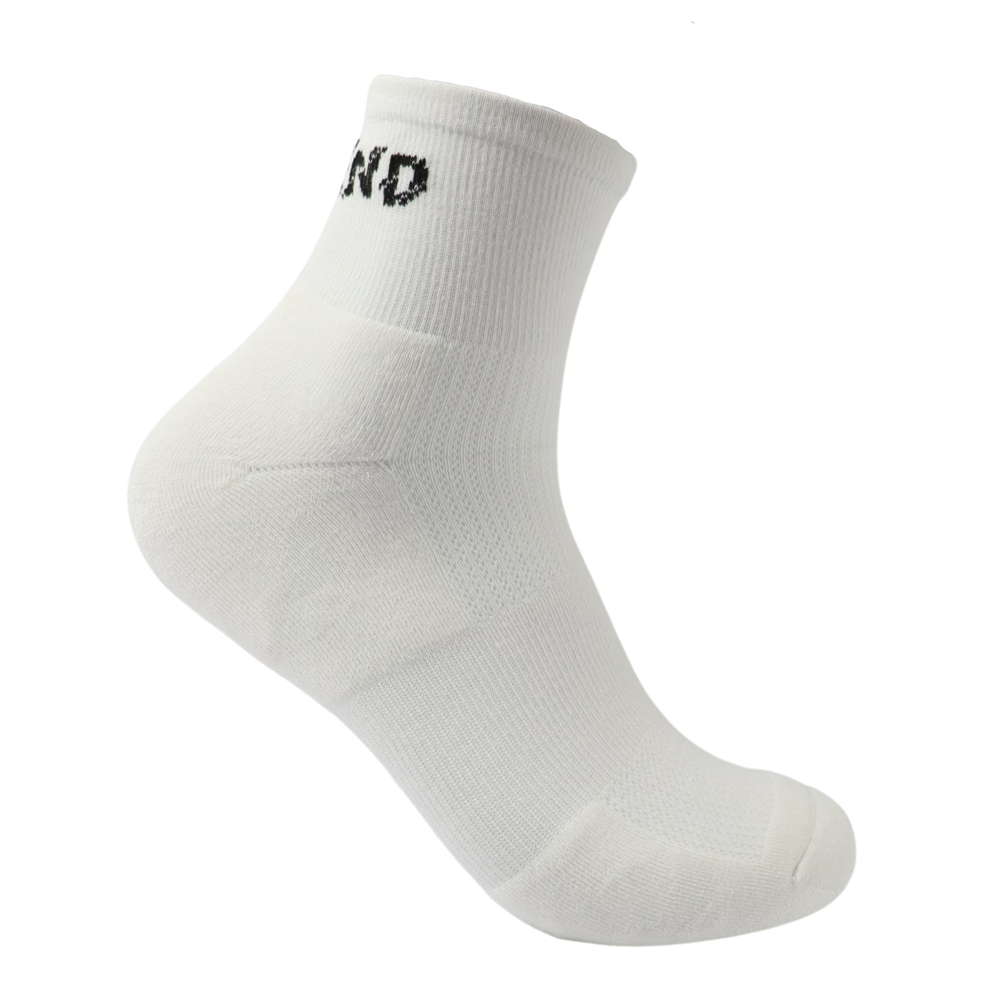 Men's white quarter sport socks